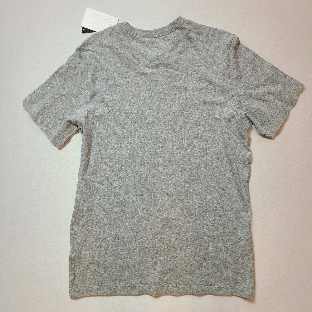 Nike Mens Medium Sportswear Reflective T-Shirt Dark Grey Heather Swosh - Picture 3 of 3